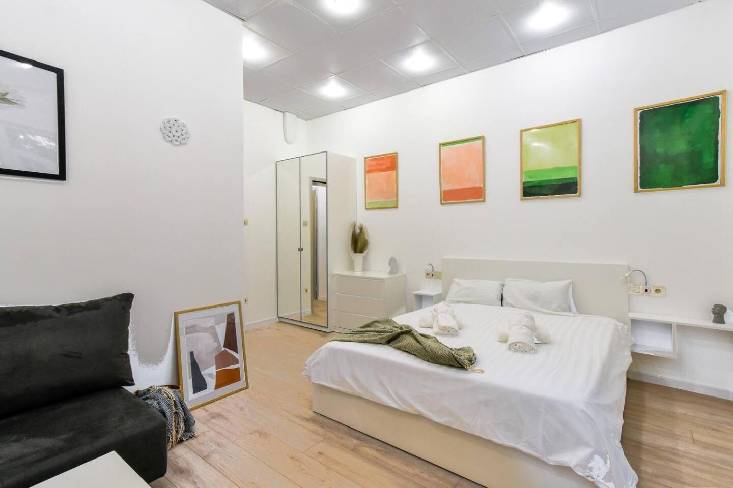 Duplex Condo Prime Location 2Bth 2 Studios София Екстериор снимка